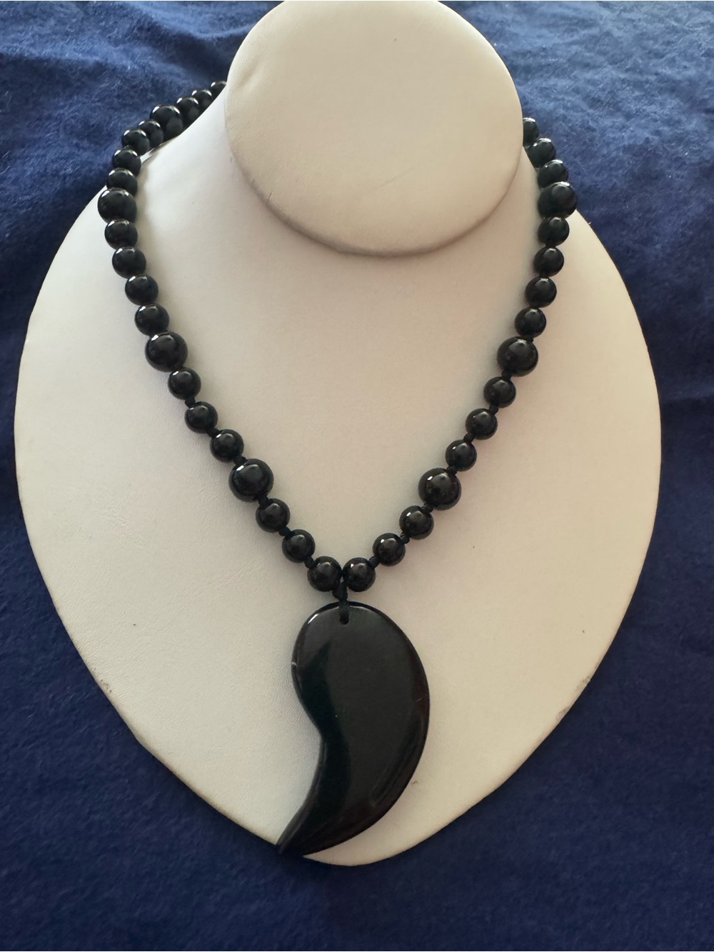 Vintage Black Obsidian Magatama Unisex Necklace, 16"